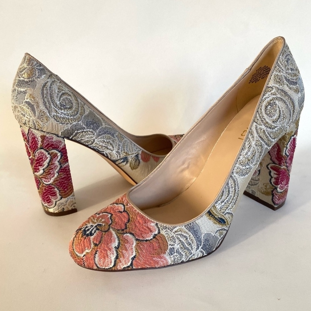 Nine West Pink and Gray Heels Elegant Floral Design